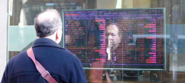 Εντονες πιέσεις στα ιταλικά ομόλογα εν μέσω πολιτικών εντάσεων για τον προϋπολογισμό